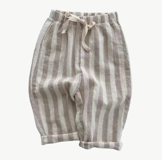 Bequeme Streifenhose aus Bio - Baumwolle mit Kordelzug für Kinder – Atmungsaktiv und Hypoallergen - Mayfair ModaKhaki18 - 24M