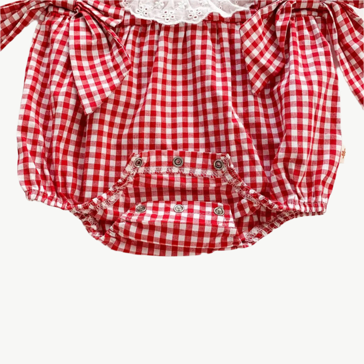 Bestickter Strampler Baby aus Bio - Baumwolle im Erdbeerplaid - Design für empfindliche Haut - Mayfair Moda0 - 3M