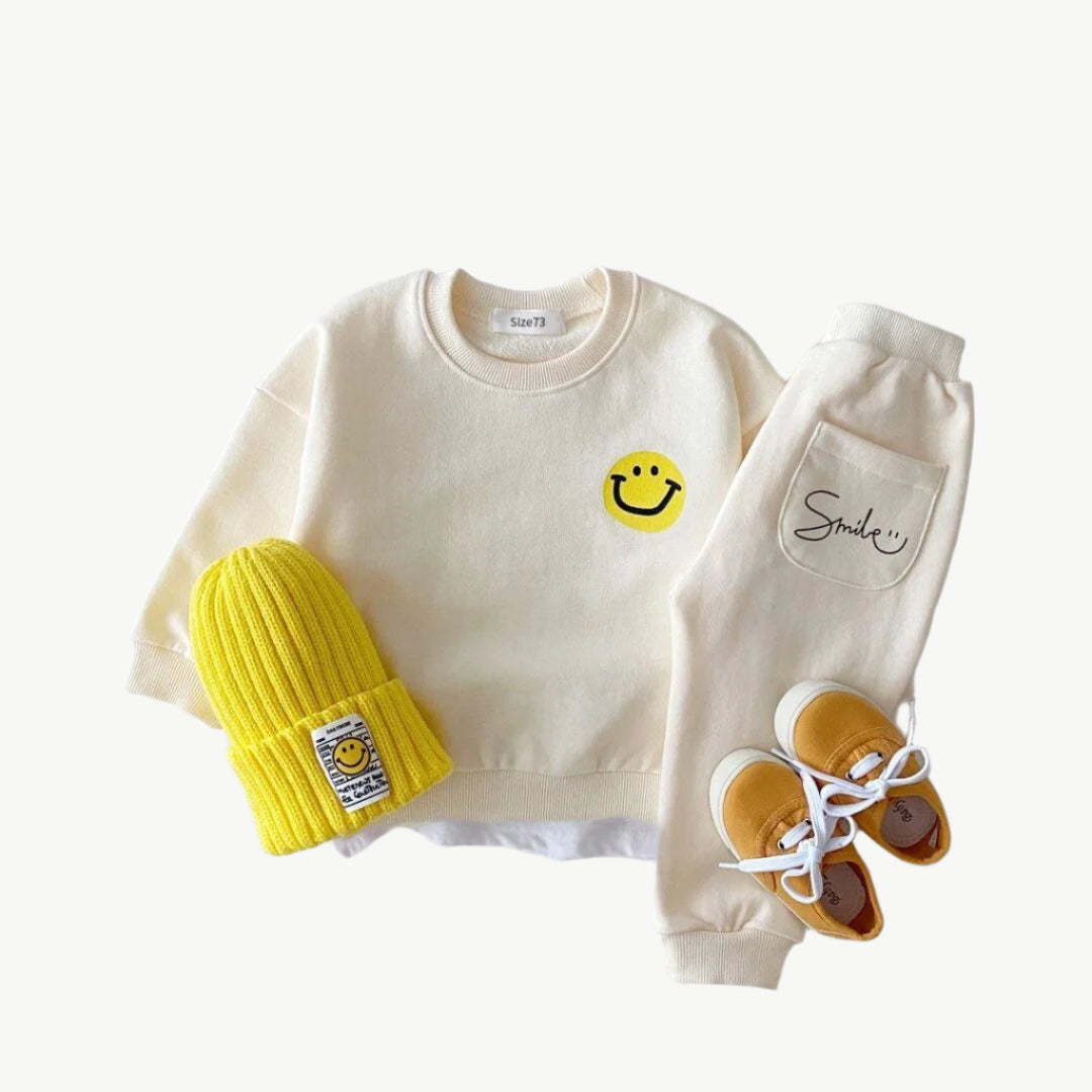 Bio - Baumwolle Jogger Set für Kinder mit Smiley - Gesicht - Print – Bequem & Atmungsaktiv - Mayfair ModaRosa6 - 9M
