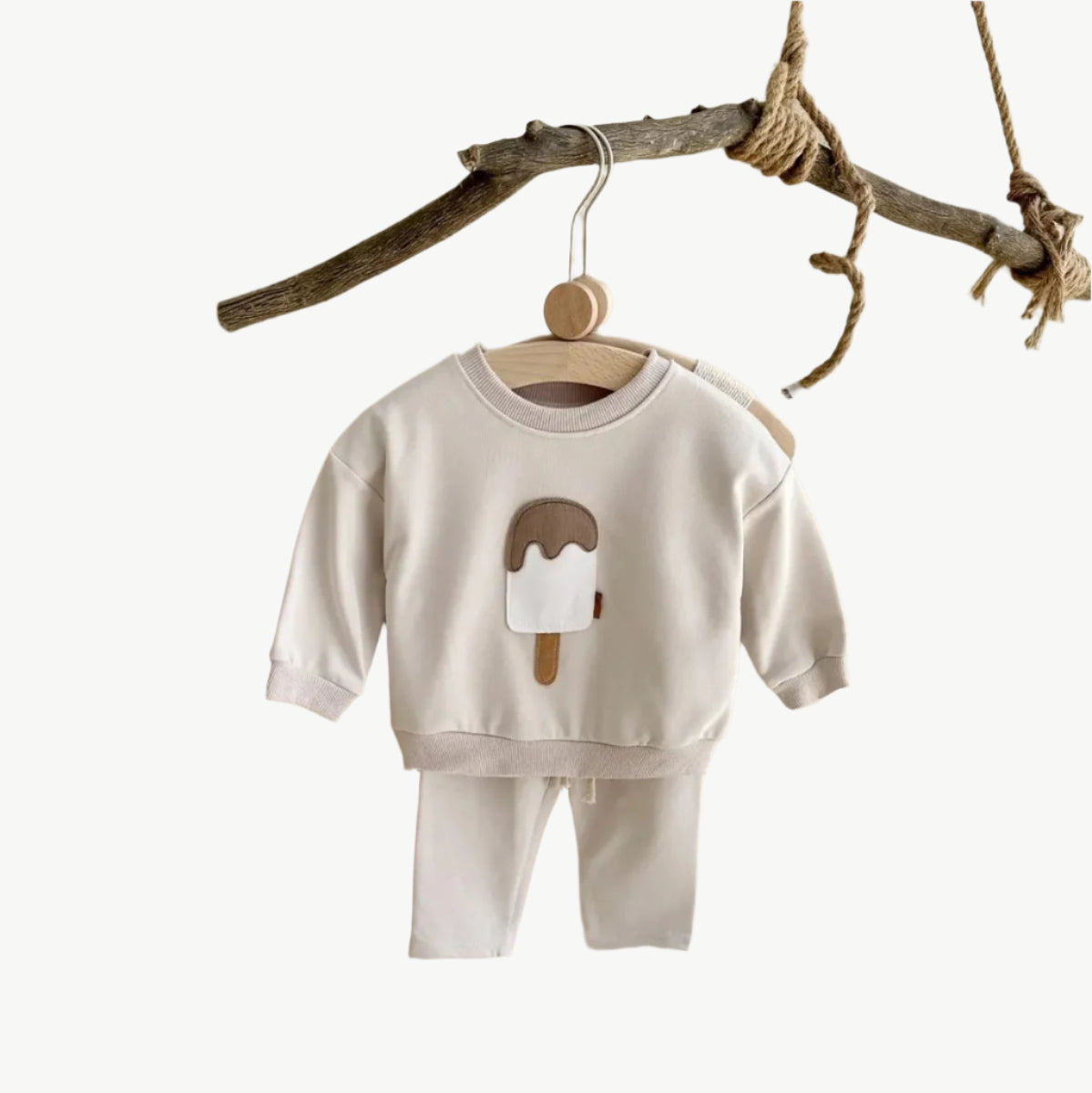 Eis Jogger - Set aus Bio - Baumwolle – Atmungsaktiv, Hypoallergen & Umweltfreundlich - Mayfair ModaBeige9 - 12M