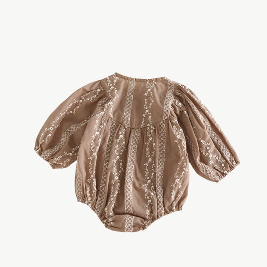 Langarm Strampler für Babys aus Umweltfreundlicher Baumwolle – Bequem & Hypoallergen - Mayfair ModaBraun3M