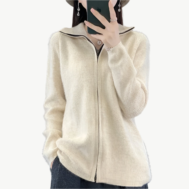 Viva - Kuschelige, warme Strickjacke - Mayfair ModaBeigeS